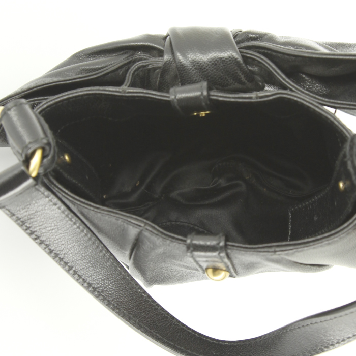 Saint Laurent Bow small model handbag in black grained leather - Detail D2