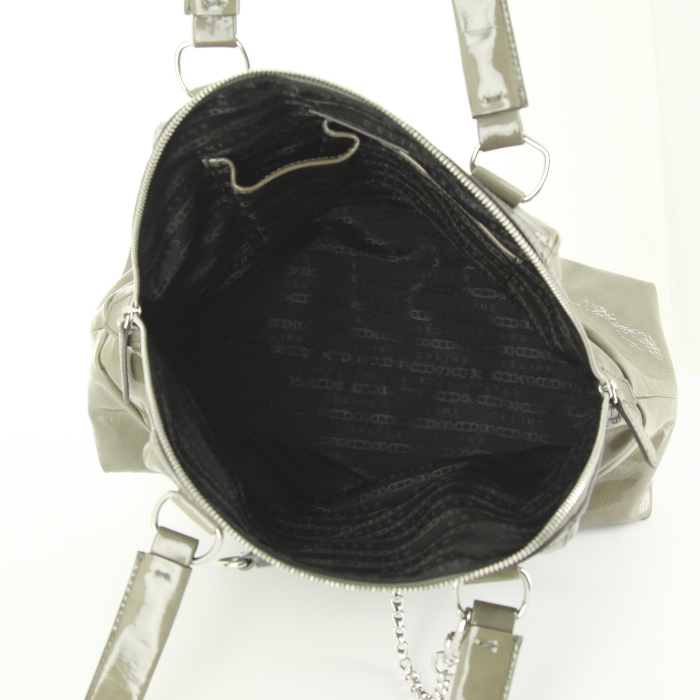 Celine handbag in kaki-green patent leather - Detail D2