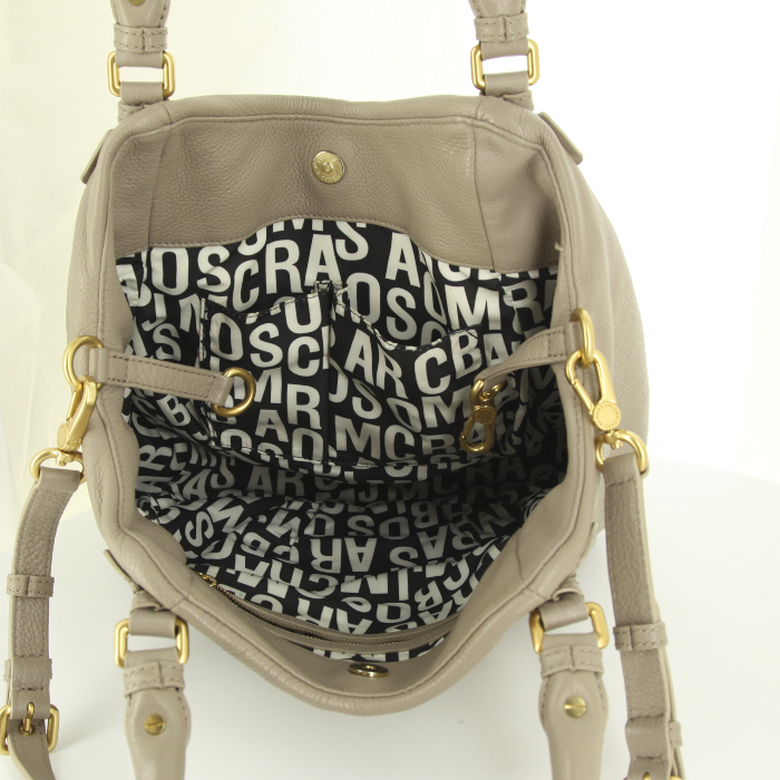 Sac à main Marc Jacobs en cuir grainé beige - Detail D3