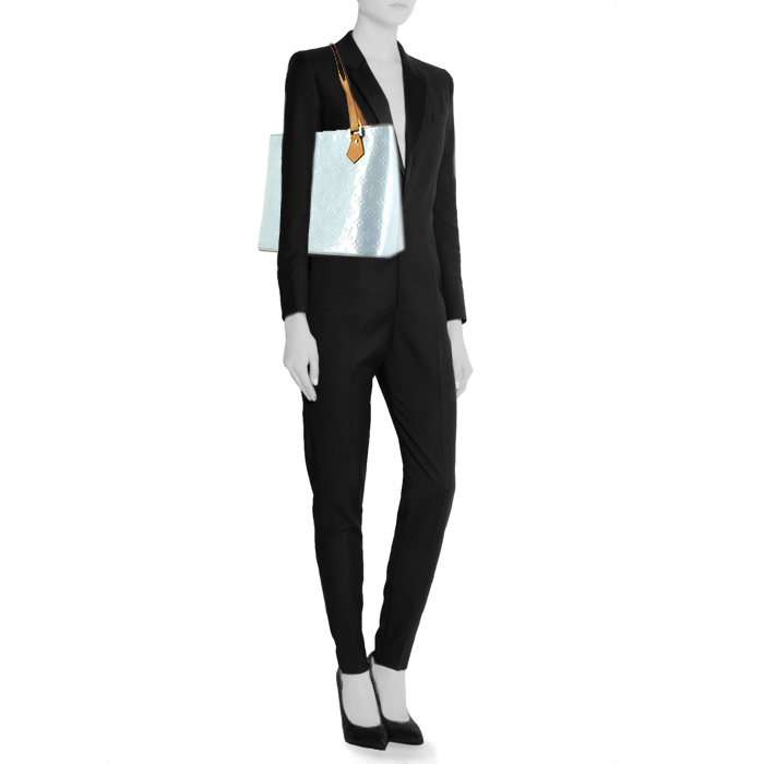 Bolso Cabás Louis Vuitton Houston en charol Monogram azul y cuero natural - Detail D1