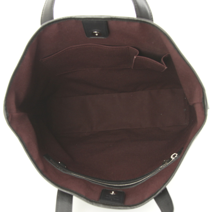 Sac bandoulière Louis Vuitton en toile monogram enduite marron et cuir noir - Detail D3