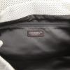 Bolso de mano Chanel en cuero blanco - Detail D3 thumbnail