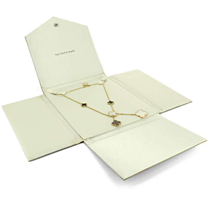 Van Cleef & Arpels Magic Alhambra necklace in yellow gold - Detail D2