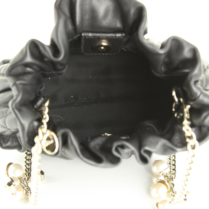 Dior shoulder bag in black leather - Detail D2