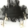 Bolso bandolera Dior en cuero negro - Detail D2 thumbnail