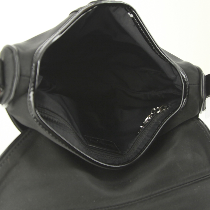 Sac à main Dior Saddle en toile noire et cuir noir - Detail D2