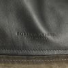Bottega Veneta shoulder bag in black braided leather - Detail D3 thumbnail