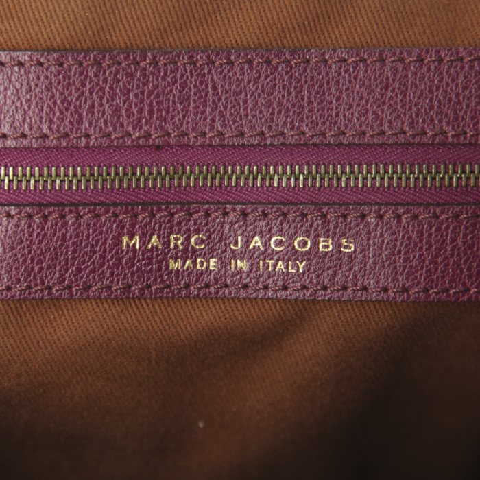 Marc Jacobs handbag in burgundy quilted leather - Detail D3