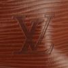 Sac cabas Louis Vuitton petit Noé petit modèle en cuir épi marron-caramel - Detail D5 thumbnail
