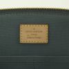 Sac à main Louis Vuitton en cuir vernis monogram bleu - Detail D3 thumbnail