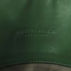 Borsa portadocumenti Bottega Veneta in pelle intrecciata verde - Detail D5 thumbnail