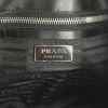 Bolso de mano Prada modelo pequeño en cuero negro - Detail D3 thumbnail