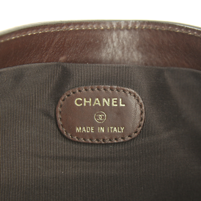 Bolsito de mano Chanel en mimbre beige - Detail D3