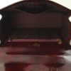 Bolso de mano Cartier en cuero Monogram color burdeos - Detail D2 thumbnail
