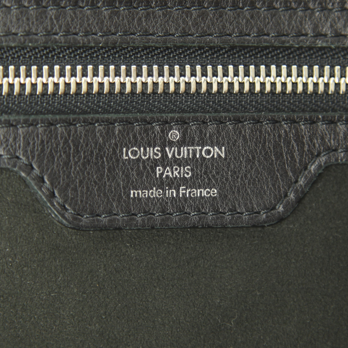 Sac porté épaule Louis Vuitton en cuir Mahina noir - Detail D3