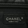 Sac cabas Chanel Grand Shopping en toile matelassée noire et cuir noir - Detail D3 thumbnail