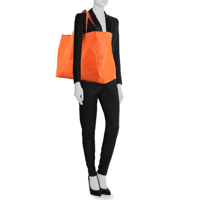 Shopping bag Celine in pelle arancione - Detail D1