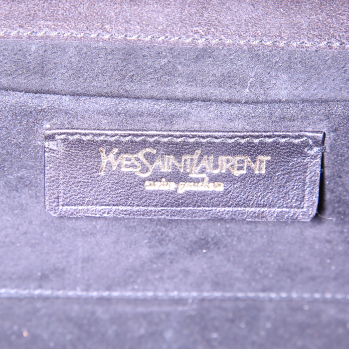 Pochette Saint Laurent Le Sixième in pelle verniciata nera - Detail D3
