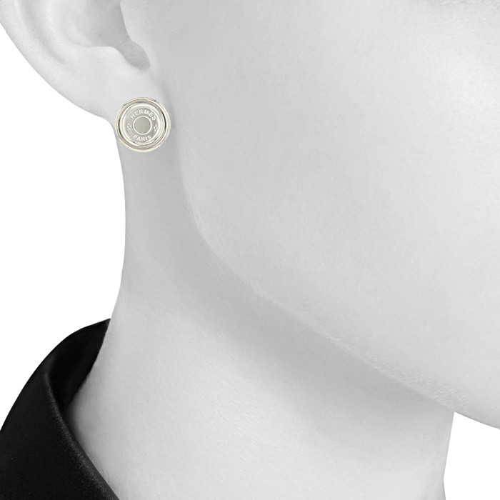 Paire de boucles d'oreilles Hermes Clou de selle en argent