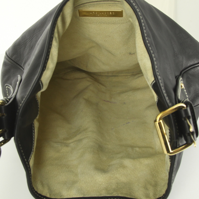 Marc Jacobs handbag in black grained leather - Detail D2