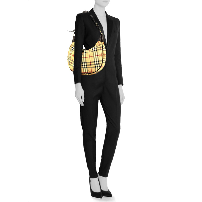 Burberry bag worn on the shoulder or carried in the hand in beige Haymarket canvas and brown leather - Detail D1