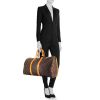 Louis Vuitton Keepall 45 travel bag in monogram canvas and natural leather - Detail D1 thumbnail