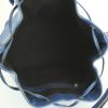 Louis Vuitton Grand Noé large model shopping bag in blue epi leather - Detail D2 thumbnail