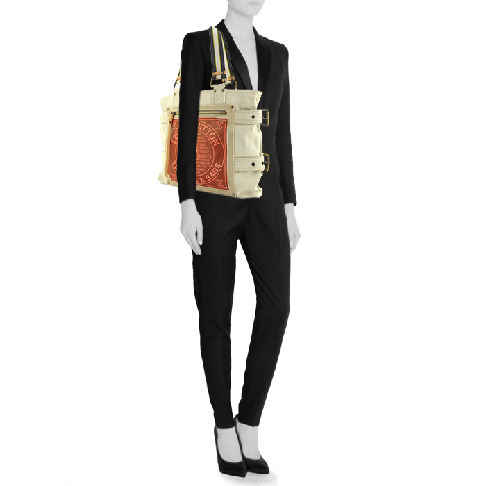 Bolso Cabás Louis Vuitton en lona beige - Detail D1