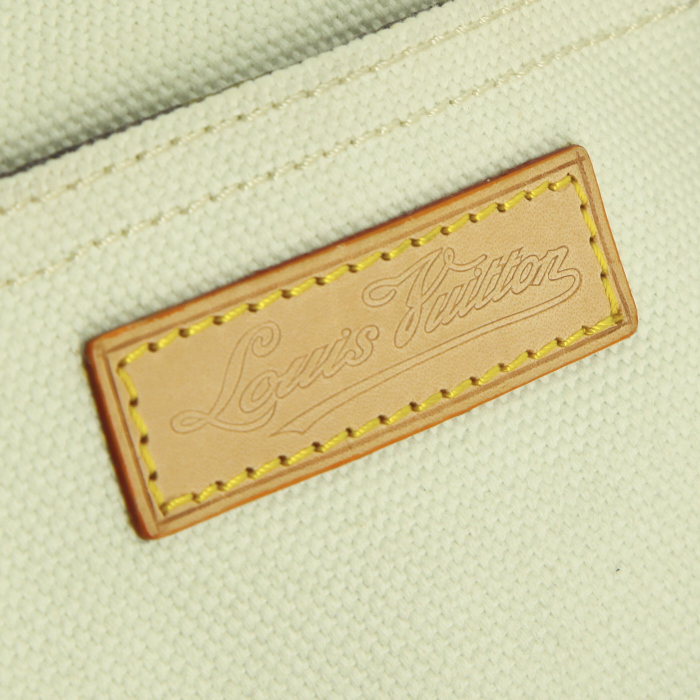 Louis Vuitton shopping bag in beige canvas - Detail D4