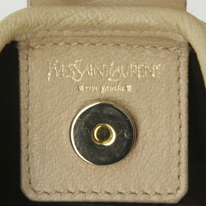 Yves Saint Laurent Saint-Tropez large model handbag in powder pink leather and off-white vinyl - Detail D3