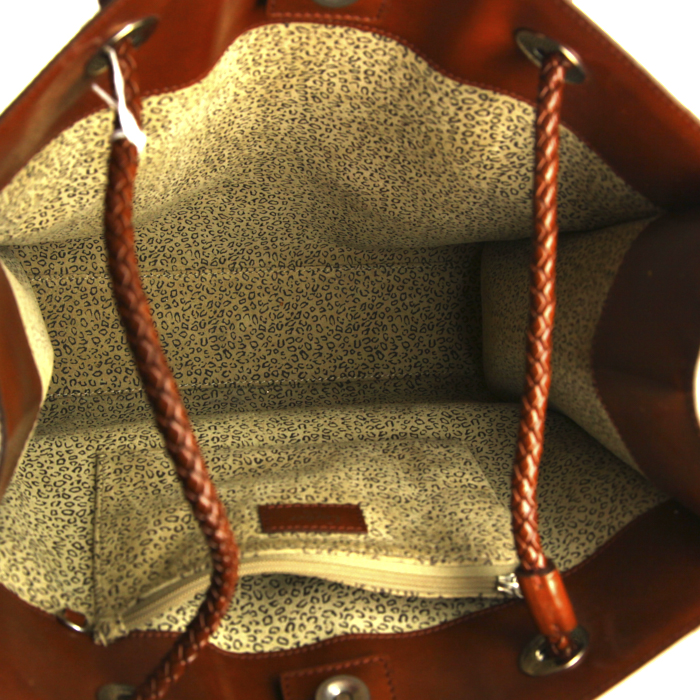 Cartier shoulder bag in brown leather - Detail D2