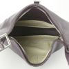 Bolso de mano Hermes Trim en cuero granulado violeta - Detail D2 thumbnail