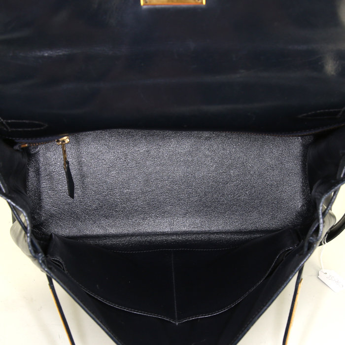 Sac à main Hermes Kelly 28 cm en cuir box bleu-marine - Detail D3