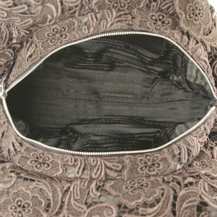 Bolso de mano Prada Pizzo en lona marrón y cuero marrón - Detail D2