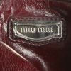 Miu Miu Vitello shoulder bag in purple Raisin leather - Detail D4 thumbnail