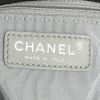 Sac à main Chanel Petit Shopping en toile matelassée noire et cuir vernis noir - Detail D3 thumbnail