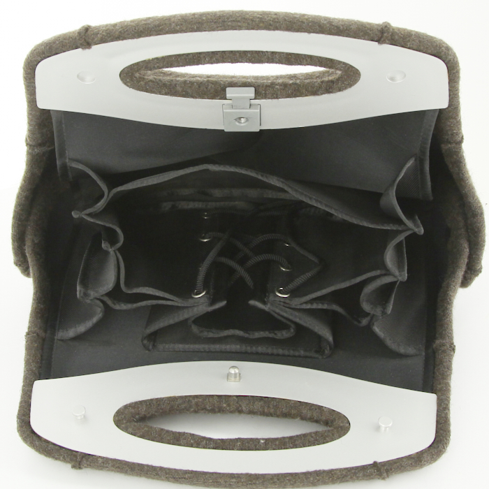 Borsa Chanel in tela jersey marrone - Detail D2