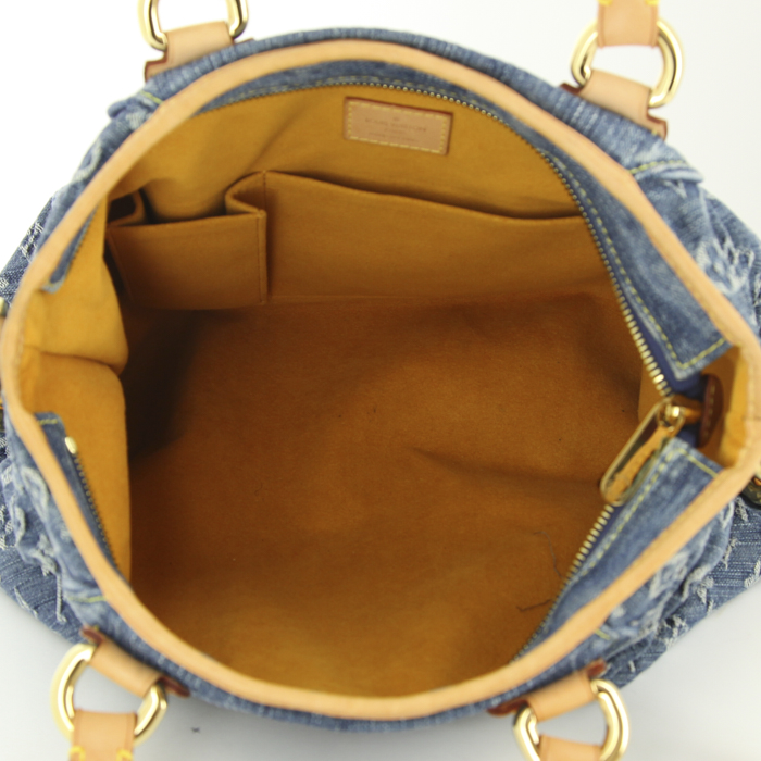 Bolso de mano Louis Vuitton en lona denim Monogram azul y cuero natural - Detail D3