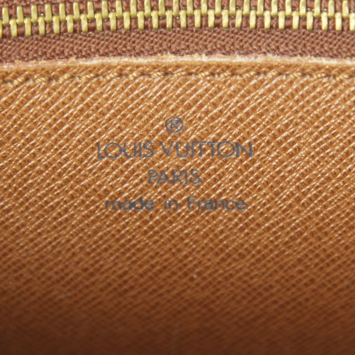 Bolso zurrón Louis Vuitton en cuero Epi marrón - Detail D3