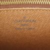 Bolso zurrón Louis Vuitton en cuero Epi marrón - Detail D3 thumbnail
