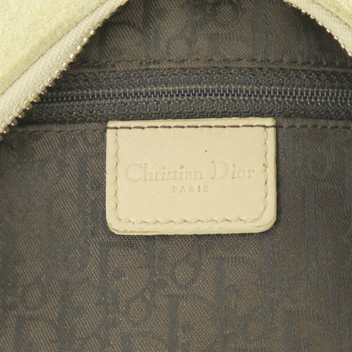 Sac à main Dior en daim et cuir beige - Detail D3