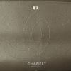 Chanel 2.55 Maxi handbag in brown patent leather - Detail D4 thumbnail