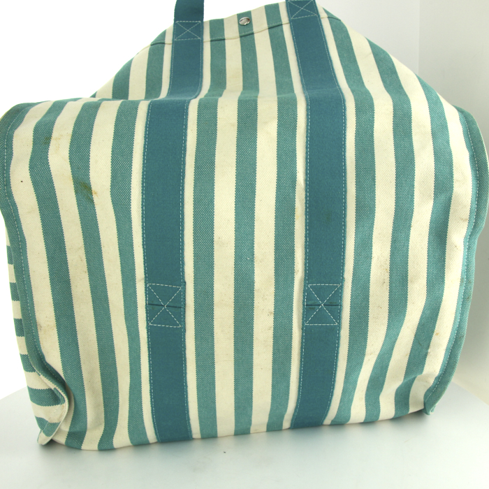 Sac cabas Hermes Cannes en toile bicolore blanche et turquoise - Detail D3