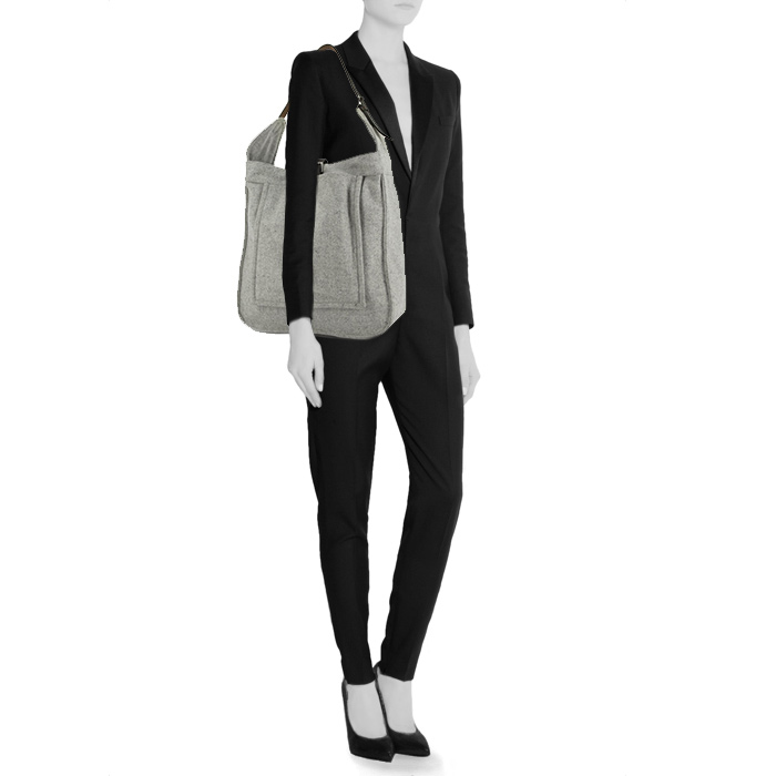 Hermes Marwari shoulder bag in grey felt and brown leather - Detail D1