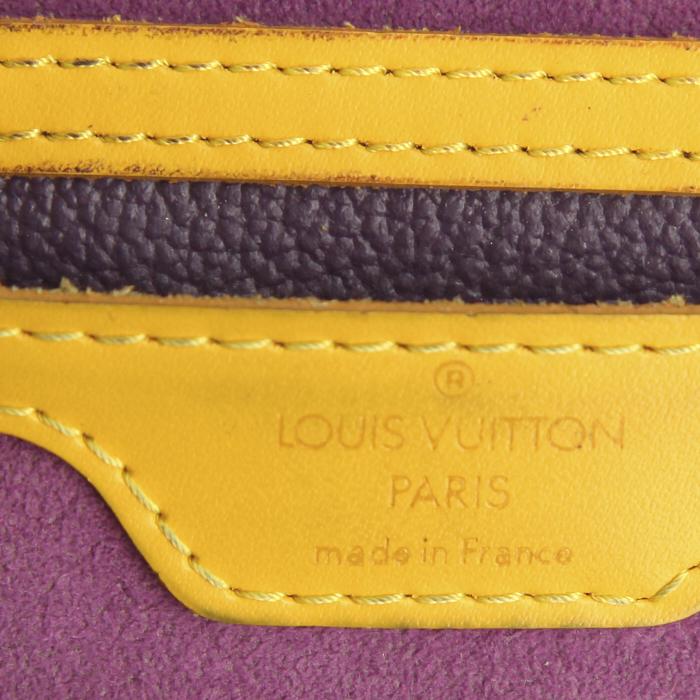 Mochila Louis Vuitton Mabillon en cuero Epi amarillo - Detail D3