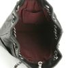 Bolso de shopping Chanel Petit Shopping en cuero acolchado negro - Detail D4 thumbnail