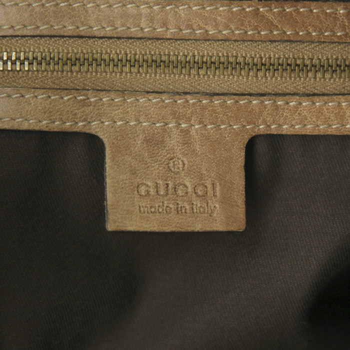 Gucci Pelham shoulder bag in brown leather - Detail D4