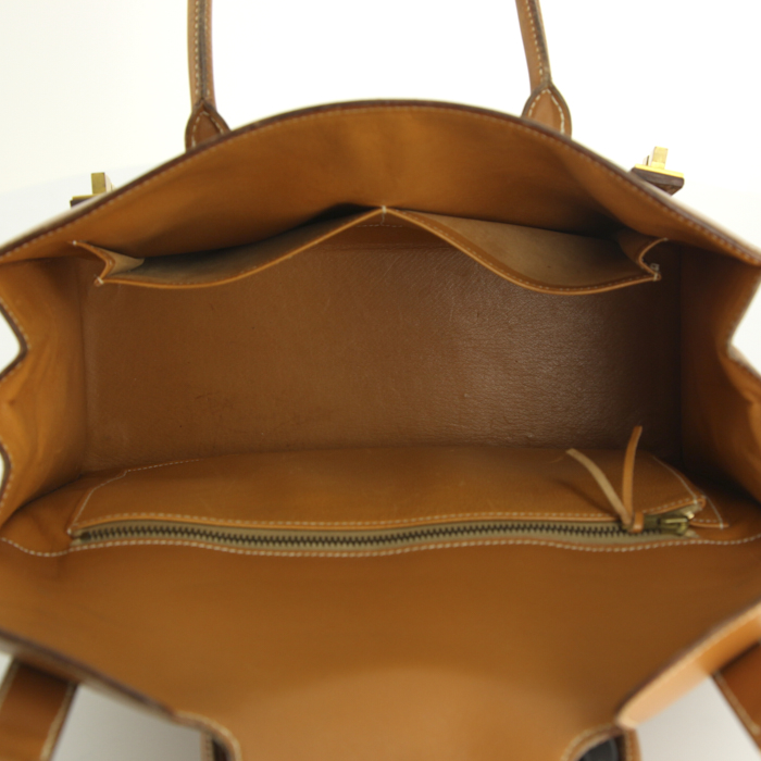 Bolso de mano Hermes Drag en cuero Chamonix color oro - Detail D2