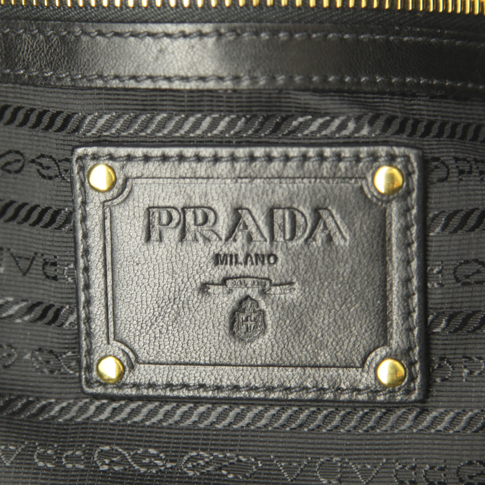 Sac cabas Prada Sac Cabas en cuir matelassé noir - Detail D3