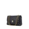 Bolso de mano Chanel Vintage en cuero acolchado azul marino - 00pp thumbnail